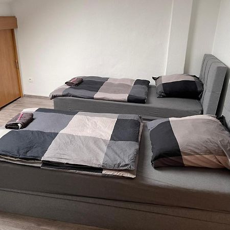 Apartment Bis Zu 8 Einzelbetten Stellplatz Wifi Essen Bagian luar foto