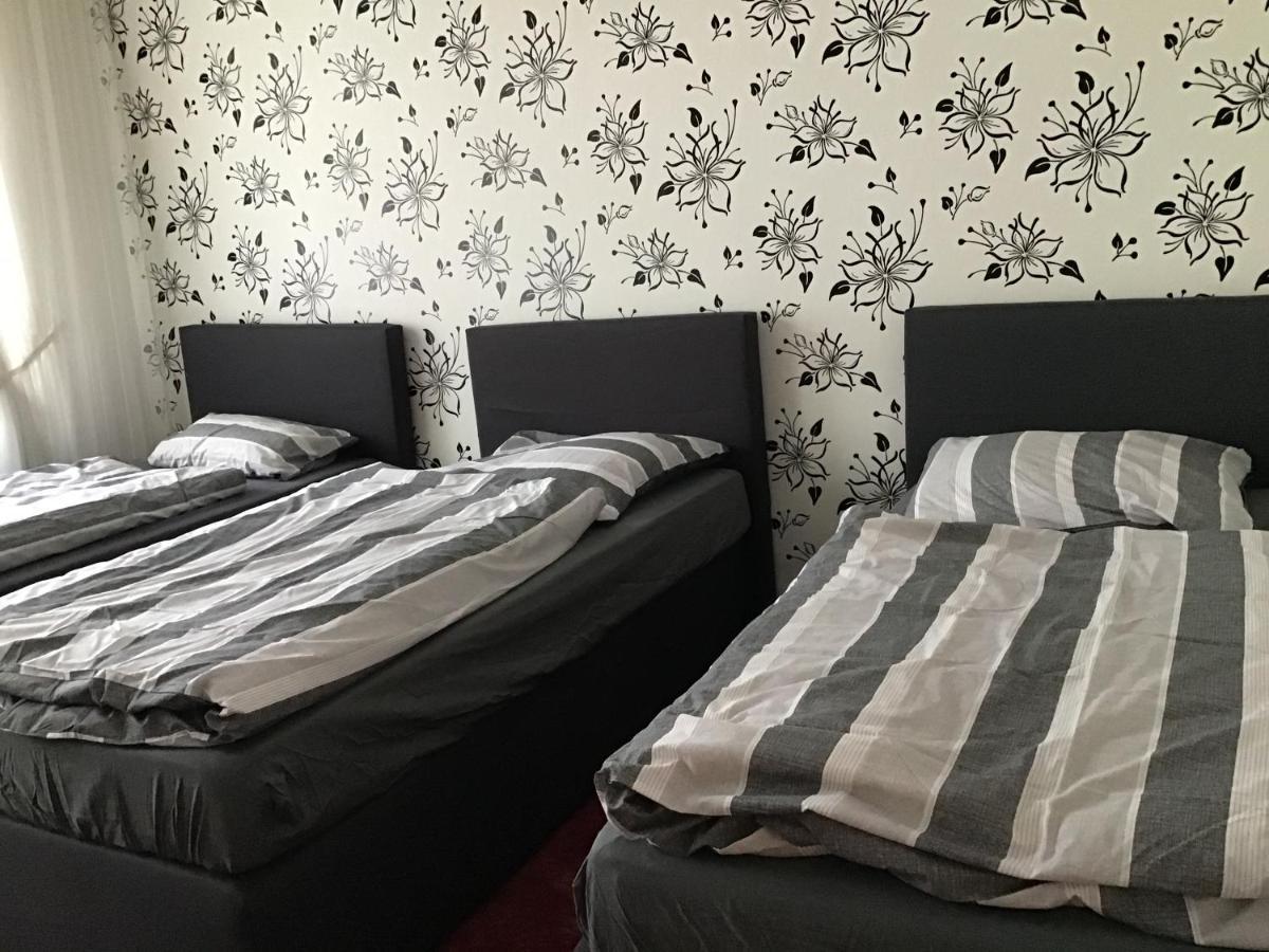 Apartment Bis Zu 8 Einzelbetten Stellplatz Wifi Essen Bagian luar foto